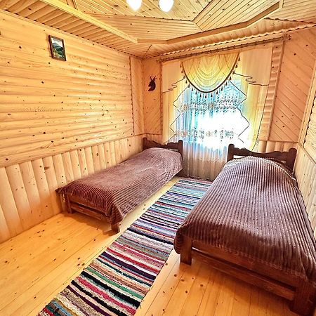 ホテル Вершина Карпат Krasnik エクステリア 写真
