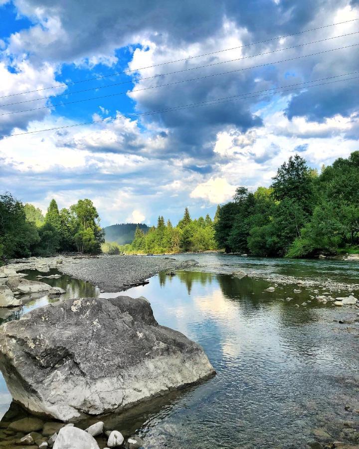ホテル Вершина Карпат Krasnik エクステリア 写真